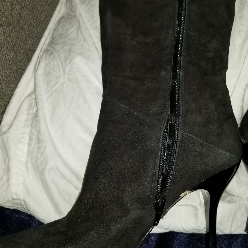 Boots - Picture 5 of 11